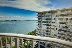 1420 Brickell Bay Dr, Miami, FL 33131 - Photo 9