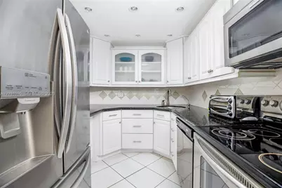 20301 W Country Club Dr #2228, Aventura, FL 33180 - Photo 5
