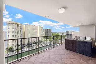 1800 NE 114th St, Miami, FL 33181 - Photo 9