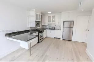 301 Jefferson Ave, Miami Beach, FL 33139 - Photo 9