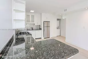 301 Jefferson Ave, Miami Beach, FL 33139 - Photo 7
