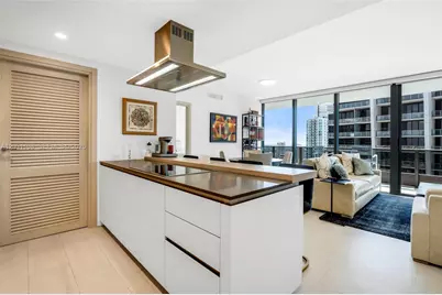 1000 Brickell Plz #4609, Miami, FL 33131 - Photo 25