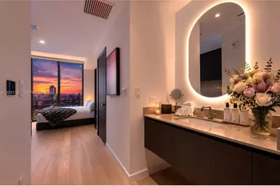 20 NE 11th St #3106B, Miami, FL 33132 - Photo 1
