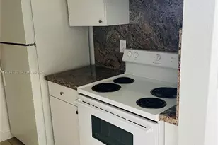 880 NE 18th Ave, Homestead, FL 33033 - Photo 7