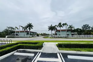 880 NE 18th Ave, Homestead, FL 33033 - Photo 11
