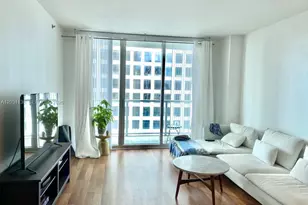500 Brickell Ave, Miami, FL 33131 - Photo 9