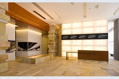 500 Brickell Ave #1808, Miami, FL 33131 - Photo 3