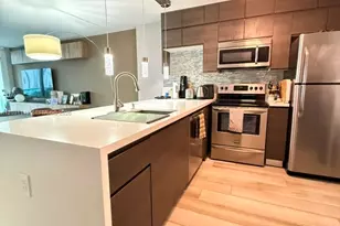 100 Bayview Dr, Sunny Isles Beach, FL 33160 - Photo 7