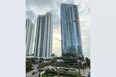 100 Bayview Dr #912, Sunny Isles Beach, FL 33160 - Photo 15