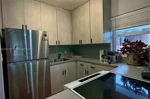 1155 NE 111th St, Miami, FL 33161 - Photo 9