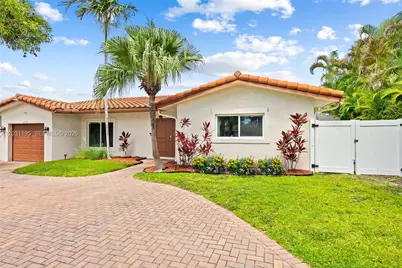 370 SE 12th Ave, Pompano Beach, FL 33060 - Photo 9