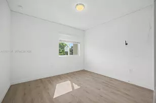 1014 SE 23rd Ave, Homestead, FL 33035 - Photo 13