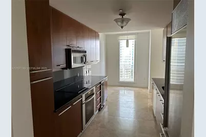 901 Brickell Key Blvd #2005, Miami, FL 33131 - Photo 9