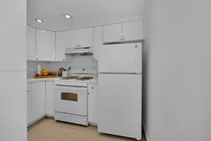 2539 S Bayshore Dr, Coconut Grove, FL 33133 - Photo 11