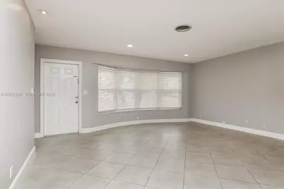 6119 NW 18th Ct, Margate, FL 33063 - Photo 3