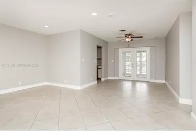 6119 NW 18th Ct, Margate, FL 33063 - Photo 5