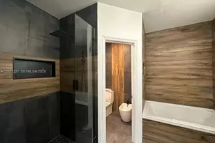 8042 NW 114th Pl, Doral, FL 33178 - Photo 3