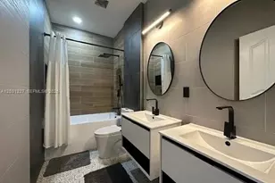 8042 NW 114th Pl, Doral, FL 33178 - Photo 7
