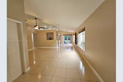 4232 Mahogany Ridge Dr, Weston, FL 33331 - Photo 3