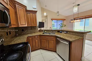 4232 Mahogany Ridge Dr, Weston, FL 33331 - Photo 9