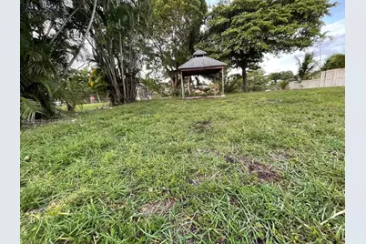 3921 SW 31st Dr #3921, West Park, FL 33023 - Photo 17