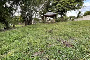 3921 SW 31st Dr, West Park, FL 33023 - Photo 17