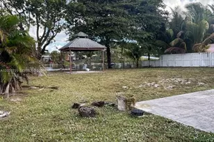 3921 SW 31st Dr, West Park, FL 33023 - Photo 19