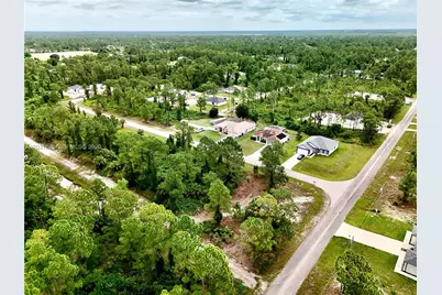 721 Pinecastle Dr, Lehigh Acres, FL 33974 - Photo 31