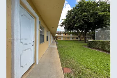 5192 NE 6th Ave #802, Oakland Park, FL 33334 - Photo 11