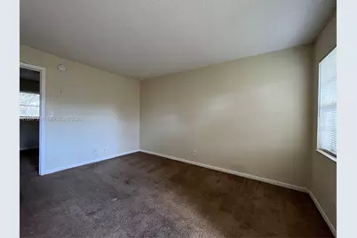 5192 NE 6th Ave #802, Oakland Park, FL 33334 - Photo 5