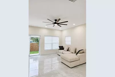 907 21st St, West Palm Beach, FL 33407 - Photo 17