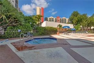 16909 N Bay Rd, Sunny Isles Beach, FL 33160 - Photo 7