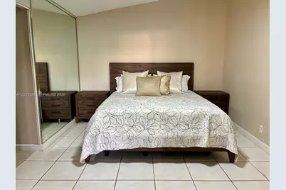 2182 Montpeliar, Weston, FL 33326 - Photo 7