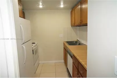 3650 Inverrary Dr #1M, Lauderhill, FL 33319 - Photo 7