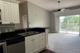 6928 SW 39th St, Davie, FL 33314 - Photo 3