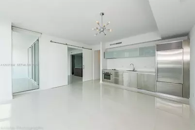 1040 Biscayne Blvd #1205, Miami, FL 33132 - Photo 3