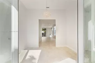 4051 Ensenada Ave, Miami, FL 33133 - Photo 9