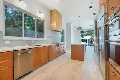 4051 Ensenada Avenue, Miami, FL 33133 - Photo 17