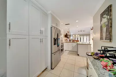 1638 N 15th Ter, Hollywood, FL 33020 - Photo 17