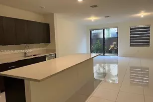 15818 NW 91st Ave, Miami Lakes, FL 33018 - Photo 5