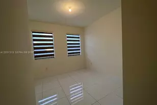 15818 NW 91st Ave, Miami Lakes, FL 33018 - Photo 21