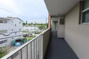 1850 NE 169th St, North Miami Beach, FL 33162 - Photo 23