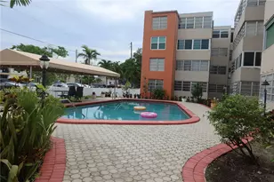 1850 NE 169th St, North Miami Beach, FL 33162 - Photo 5