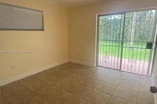 11173 NW 7th St, Miami, FL 33172 - Photo 17