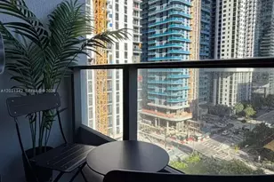 121 NE 5th St, Miami, FL 33132 - Photo 11