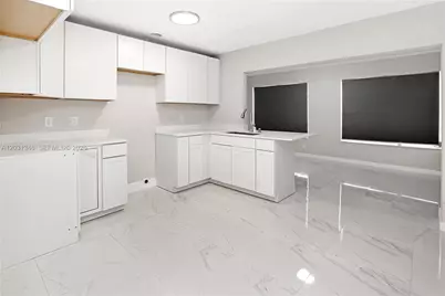 2700 NW 52nd Ct, Tamarac, FL 33309 - Photo 5