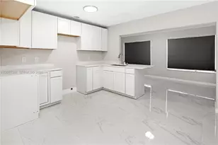 2700 NW 52nd Ct, Tamarac, FL 33309 - Photo 5