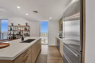 16385 Biscayne Blvd, North Miami Beach, FL 33160 - Photo 7