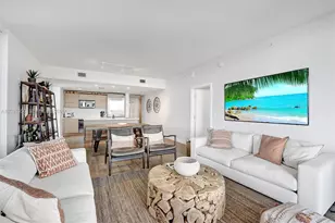 16385 Biscayne Blvd, North Miami Beach, FL 33160 - Photo 15
