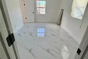 2326 NW 59th St, Miami, FL 33142 - Photo 13